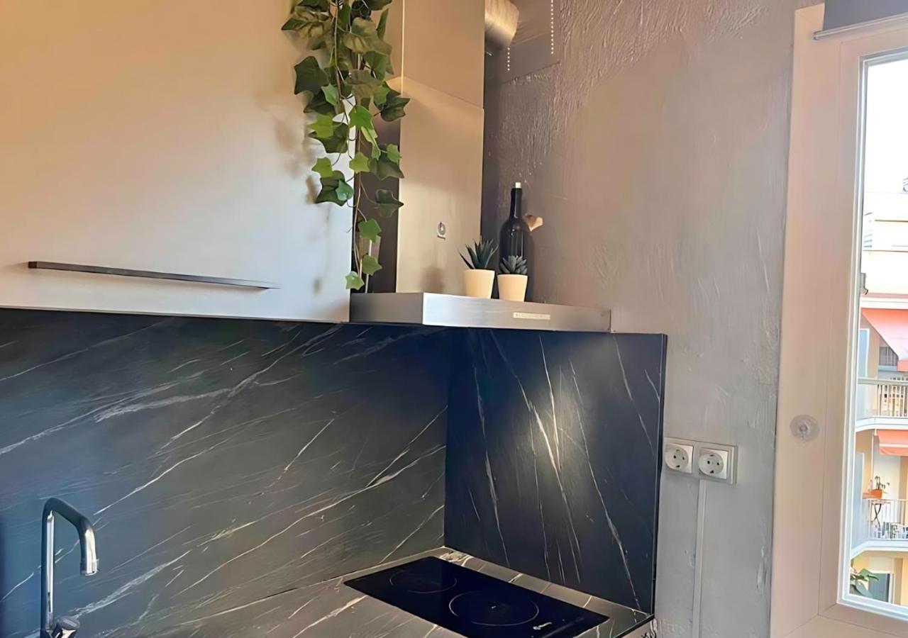 Taulat Loft L Poblenou Beach L Self Check In L Terrace Penthouse Barcellona Esterno foto