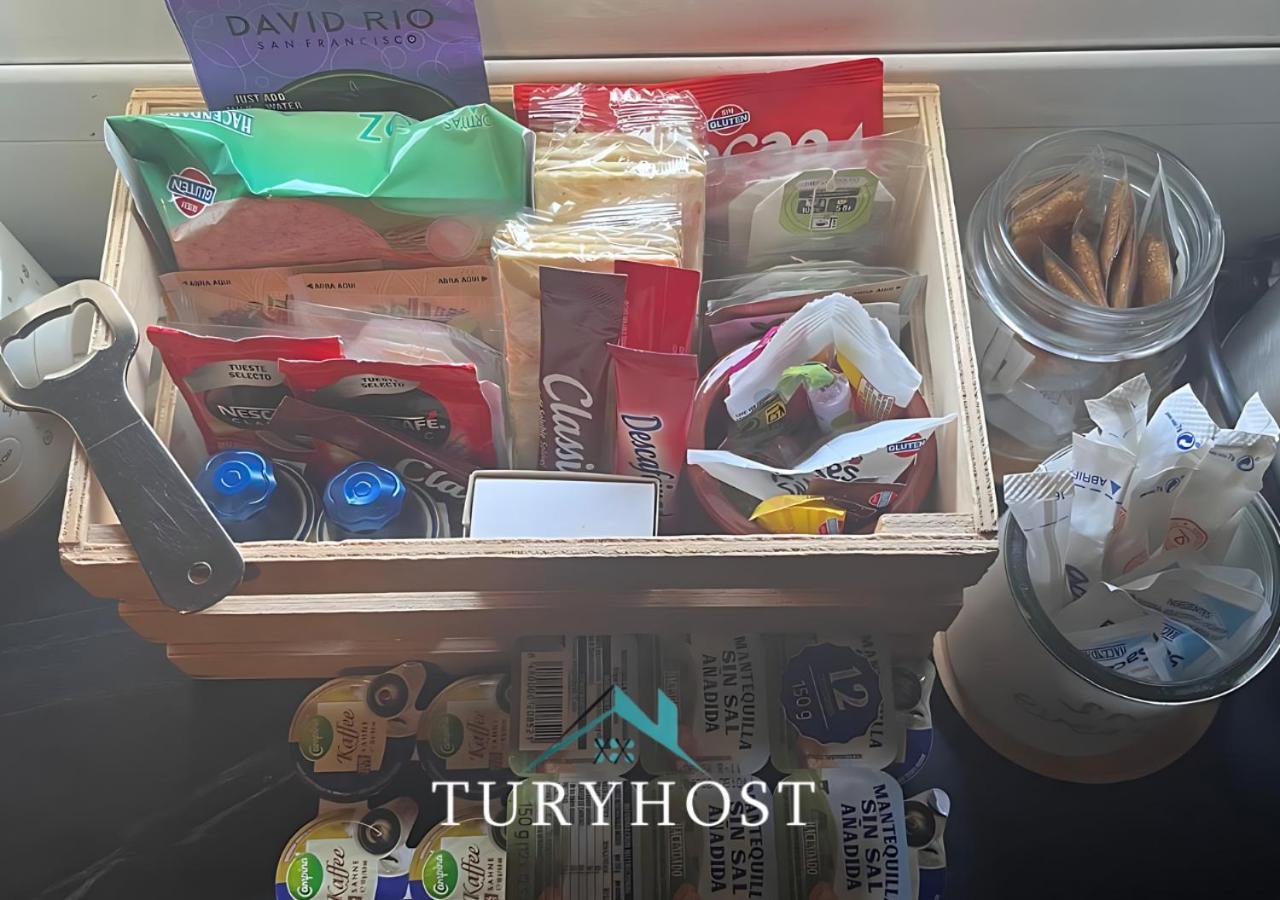 Taulat Loft L Poblenou Beach L Self Check In L Terrace Penthouse Barcellona Esterno foto