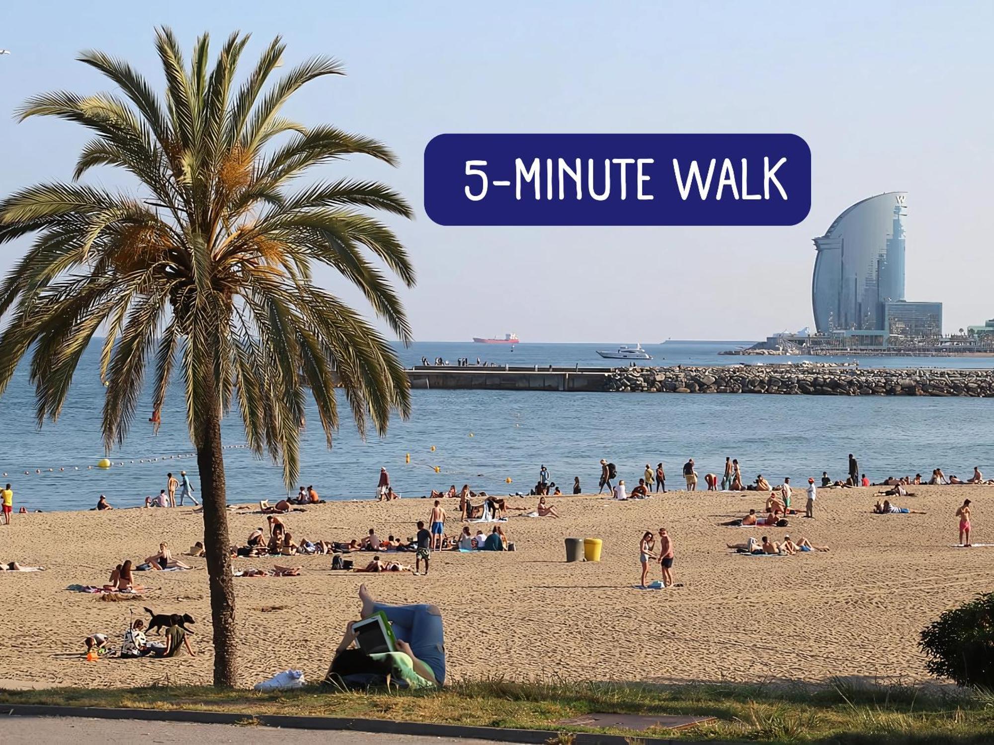 Taulat Loft L Poblenou Beach L Self Check In L Terrace Penthouse Barcellona Esterno foto